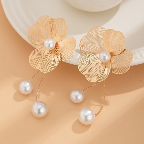 Cute Unique Metallic Flower & Faux Pearl Tassel Floral Fashion Earrings Set 2" - Picture 3 of 3